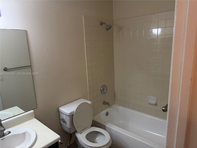 Building Photo - 1211 S Independence Dr