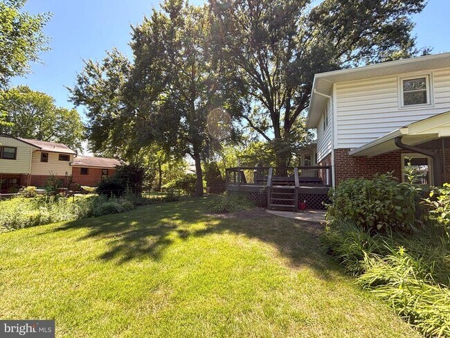 Building Photo - 7107 Tyndale St