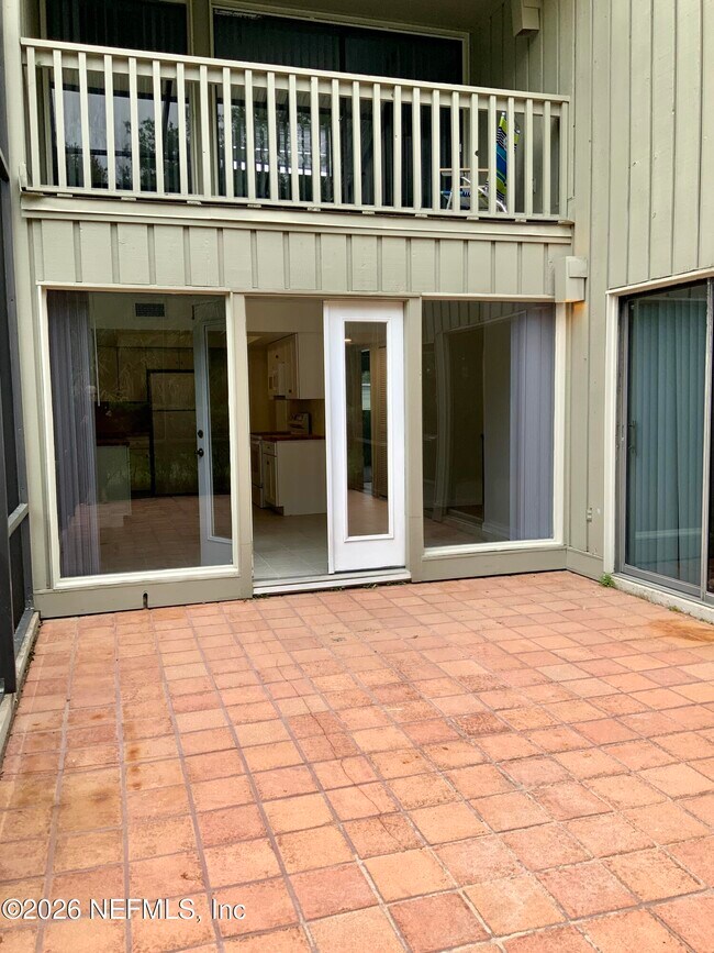 Building Photo - 9787 Sawgrass Dr E