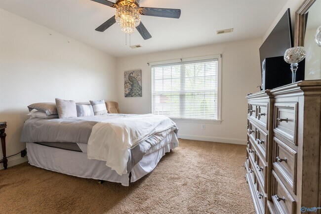 Building Photo - 3187 Mallard Point Dr SE