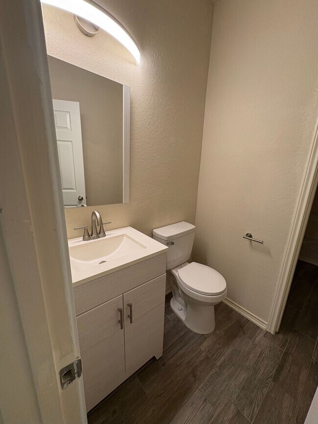Building Photo - Beautiful home in Town Creek Village - Cibolo