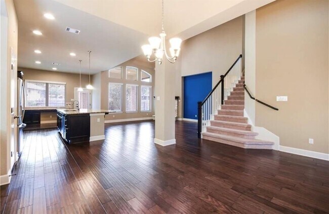 Building Photo - 213 Simmons Dr