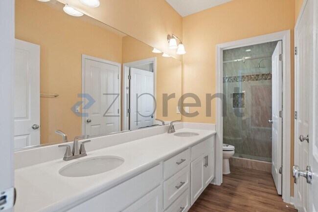 Building Photo - 1210 Coyote Creek Way