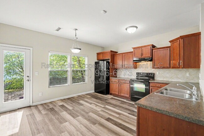 Building Photo - 11325 Deer Chase Ln