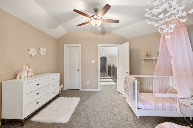 Building Photo - 21603 Christopher Lake Ct