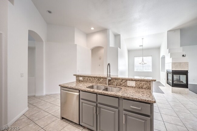 Building Photo - 1393 Romanesca Dr