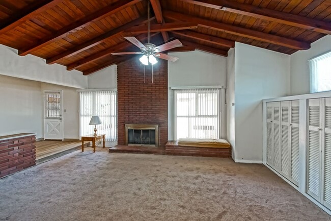 Building Photo - ***$500 OFF FIRST MONTHS RENT*** SPACIOUS, BRIGHT & AIRY, 3BR2BA HOME W/ GREAT OUTDOOR SPACE, LAR...