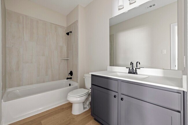 Building Photo - 3129 Banyan Dr