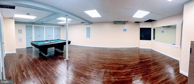 Building Photo - 536 Cardinal Dr
