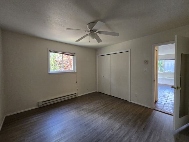 Building Photo - 140A Candelario St