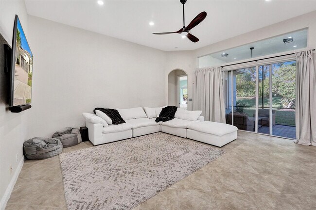 Building Photo - 7421 NW 115th Terrace