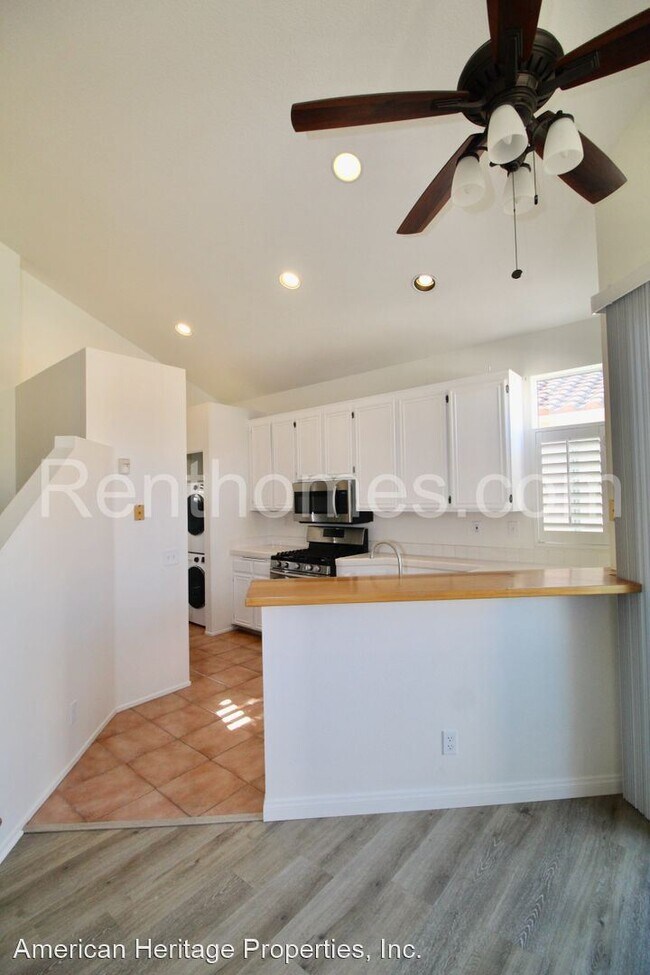 Building Photo - 2 br, 2 bath House - 1356 Serena Circle #1