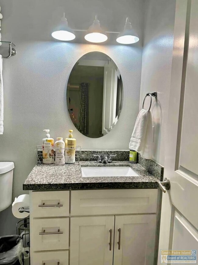 Building Photo - 219 Las Joyas Blvd