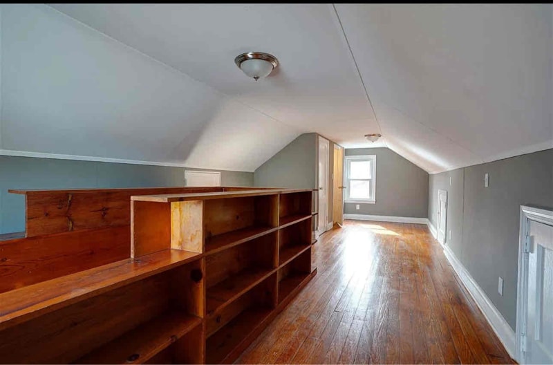 Building Photo - 465 Linden Cir