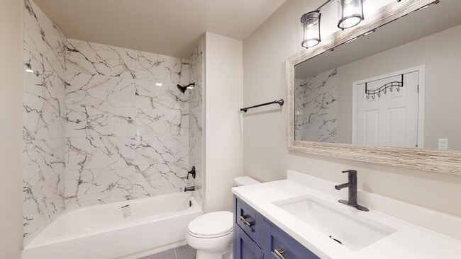 Building Photo - 1913 Barnhill Dr