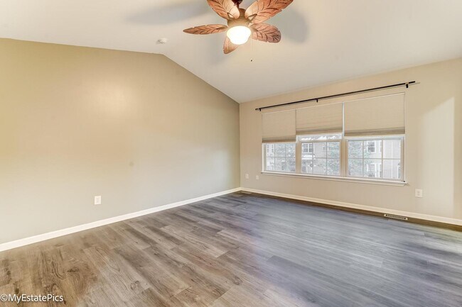 Building Photo - 41101 Maplewood Drive