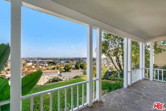 Building Photo - 3617 Homeway Dr