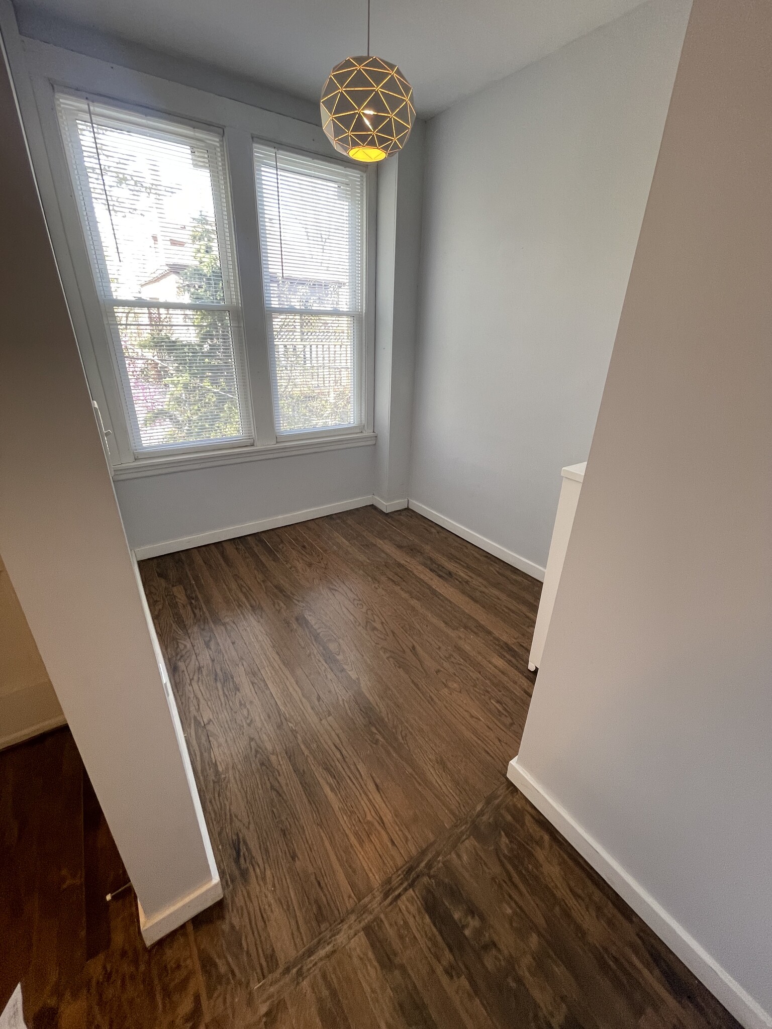 Building Photo - 918 W Gunnison St