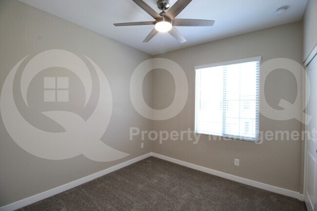 Building Photo - 9427 East Sebring Avenue