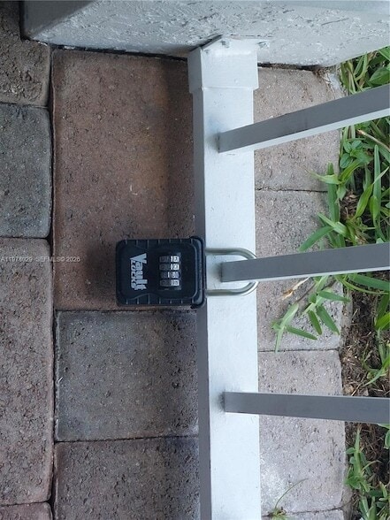 Building Photo - 2566 SW 82nd Ave