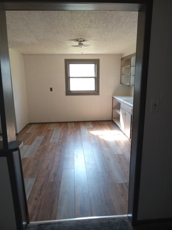 Building Photo - 911 Wells Ave