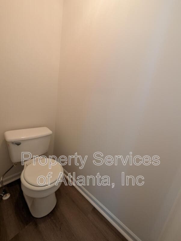 Building Photo - 2047 Mulberry Ln