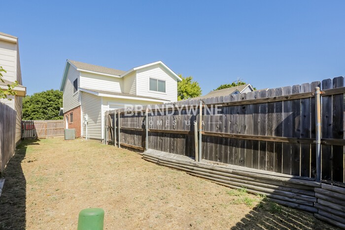 Building Photo - 120 Callender Dr