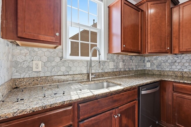 Building Photo - 14982 Gossom Manor Pl