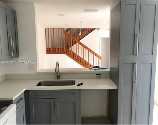 Building Photo - 11047 Longboat Dr