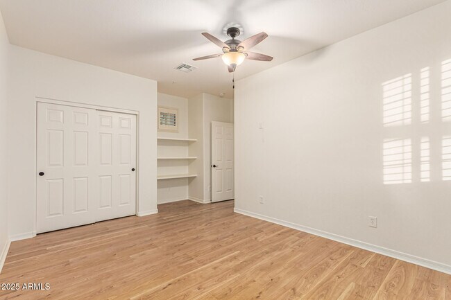 Building Photo - 4721 E Aldea Rd