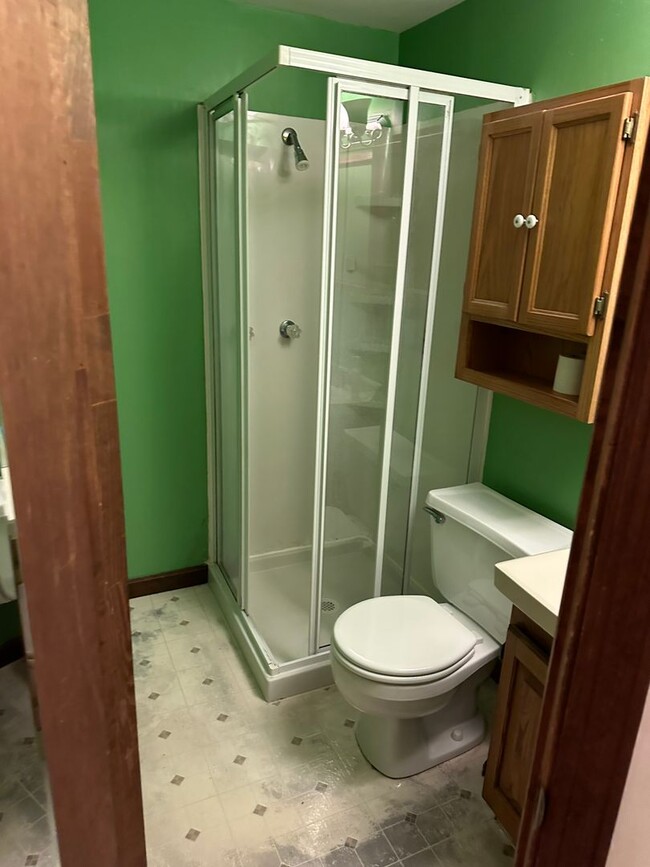 Building Photo - Spacious State College townhouse available...
