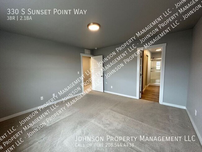 Building Photo - 330 S Sunset Point Way