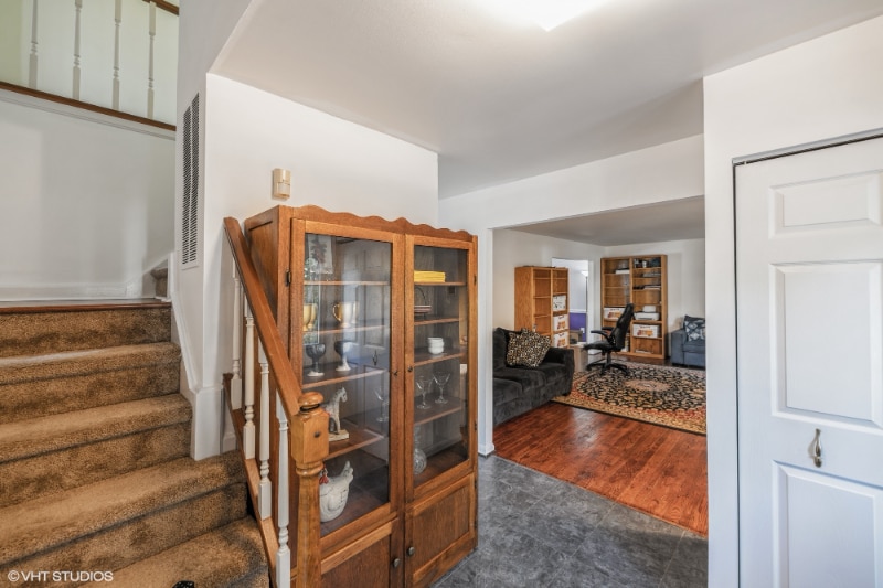 Building Photo - 7804 New London Dr