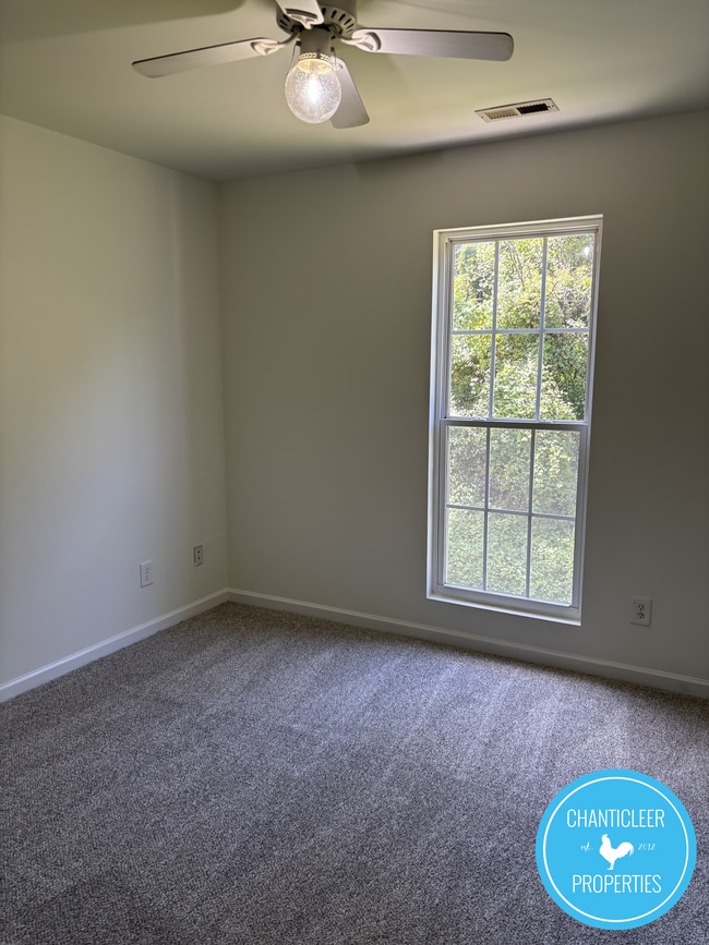 Building Photo - 3705 Roseheim Ct