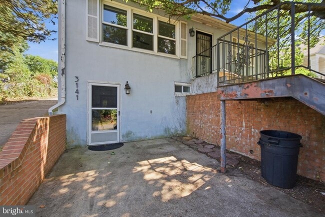 Building Photo - 3141 Clayborne Ave