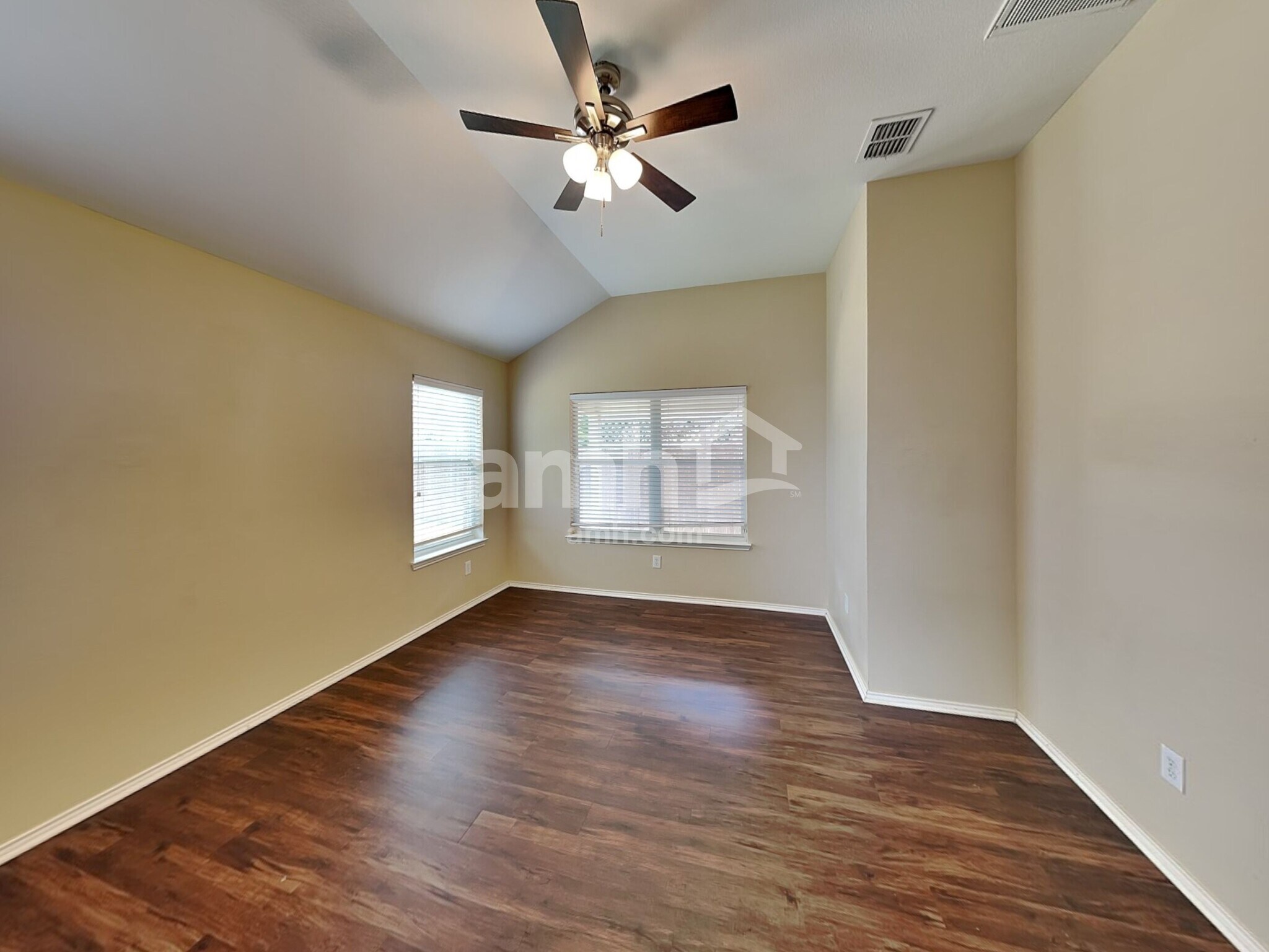 Building Photo - 9056 Weller Ln