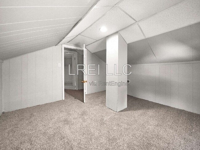 Building Photo - 3615 Del Park Terrace