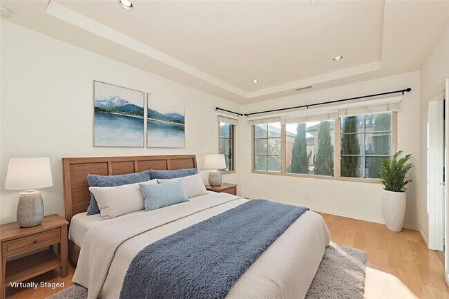 Building Photo - 83 Bianco