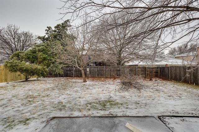 Building Photo - 8324 Clearbrook Dr