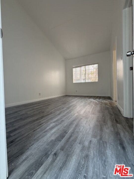 Building Photo - 621 N Bronson Ave