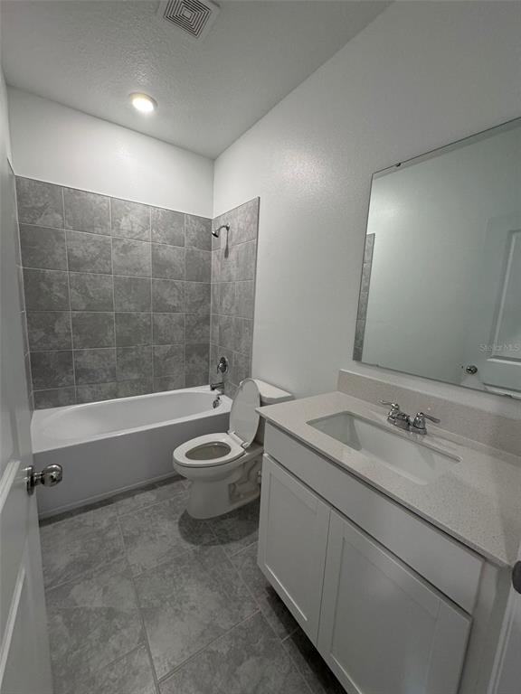 Building Photo - 3133 Laurent Lp
