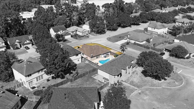 Building Photo - 987 Oak Glen Dr