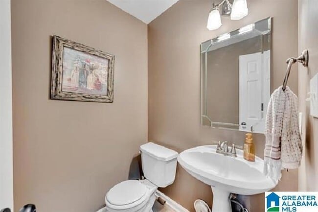 Building Photo - 2011 Ashley Brook Way