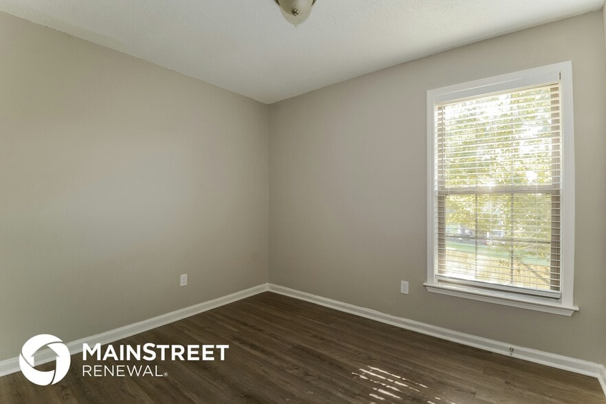 Building Photo - 4555 Port Royal Cove