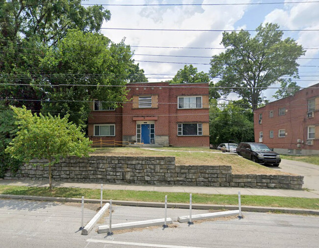 Building Photo - 1921 W North Bend Rd