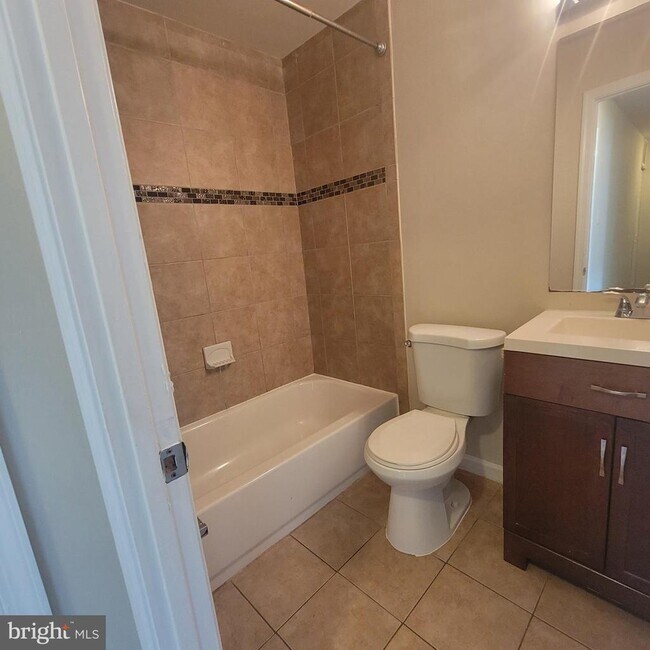 Building Photo - 3381 Ryon Ct
