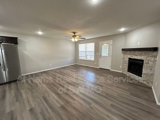 Building Photo - 704 Watermill Cir