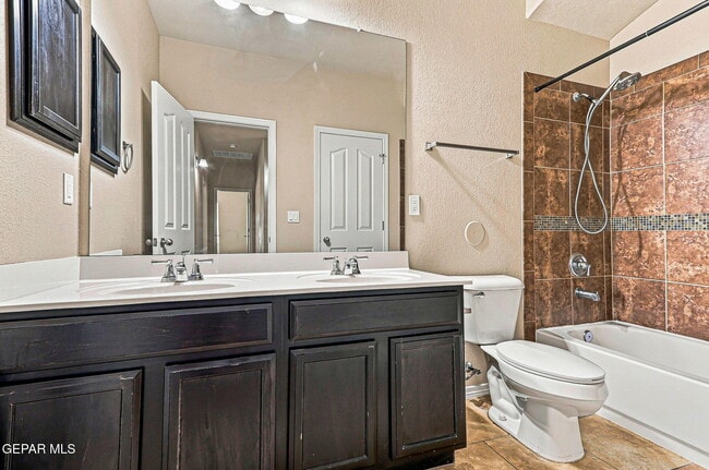 Building Photo - 7409 Dewberry Dr