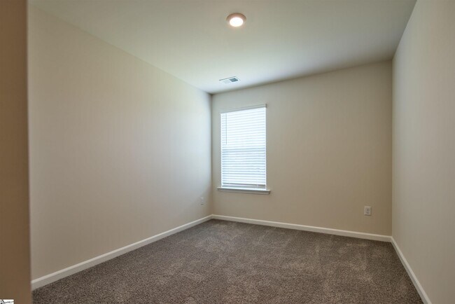 Building Photo - 753 Embark Cir