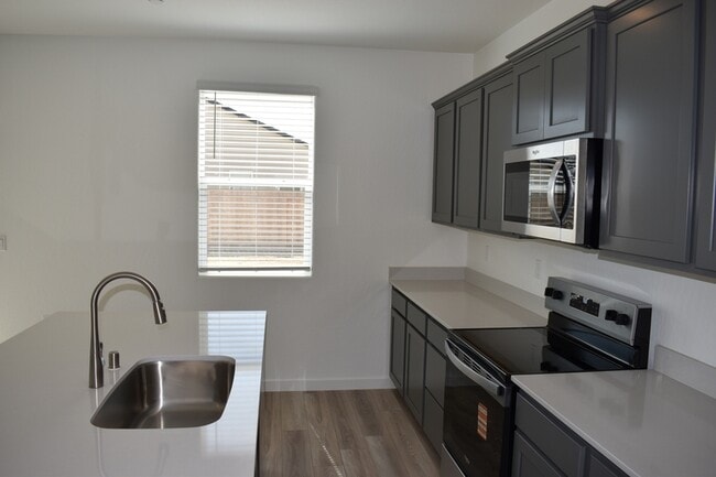 Building Photo - 4752 Sami Jo Dr